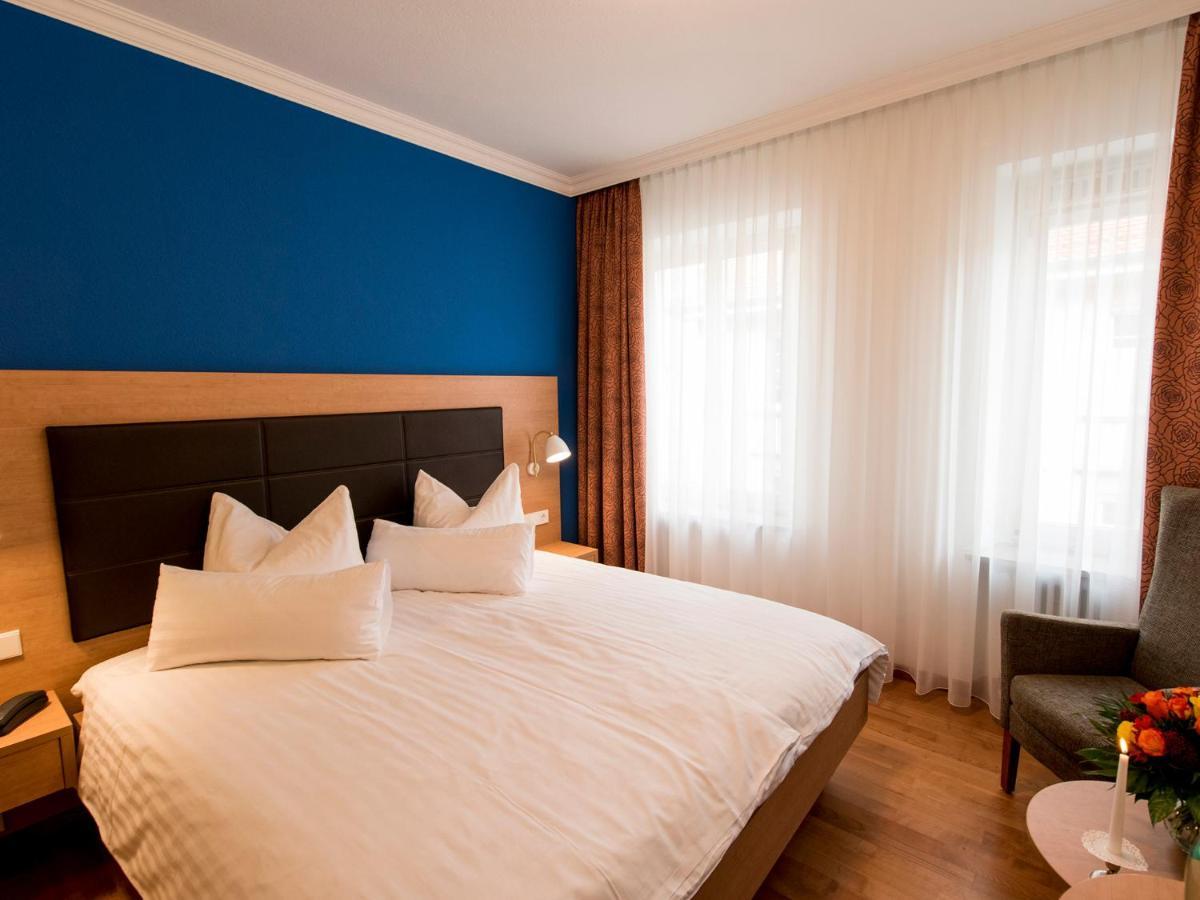 אוברלינגן Hotel Ochsen מראה חיצוני תמונה